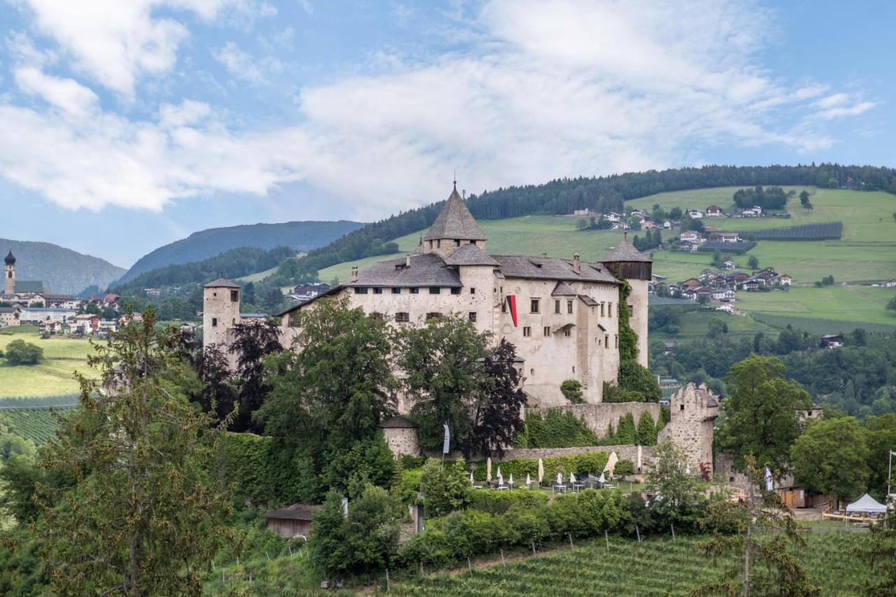 Schneewittchen Schlosshof Umes Exterior foto